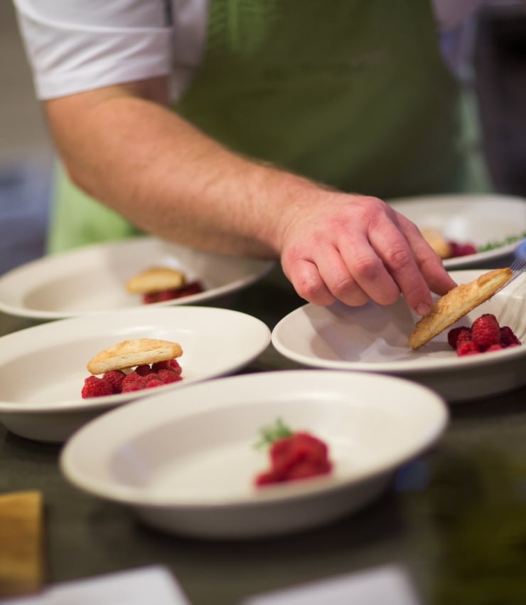 cooking school plating dessert