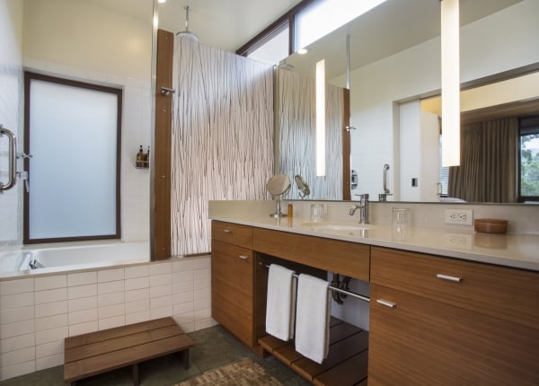 Bathroom Contemporary Deluxe King