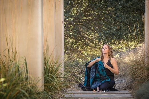shaman molly in a session