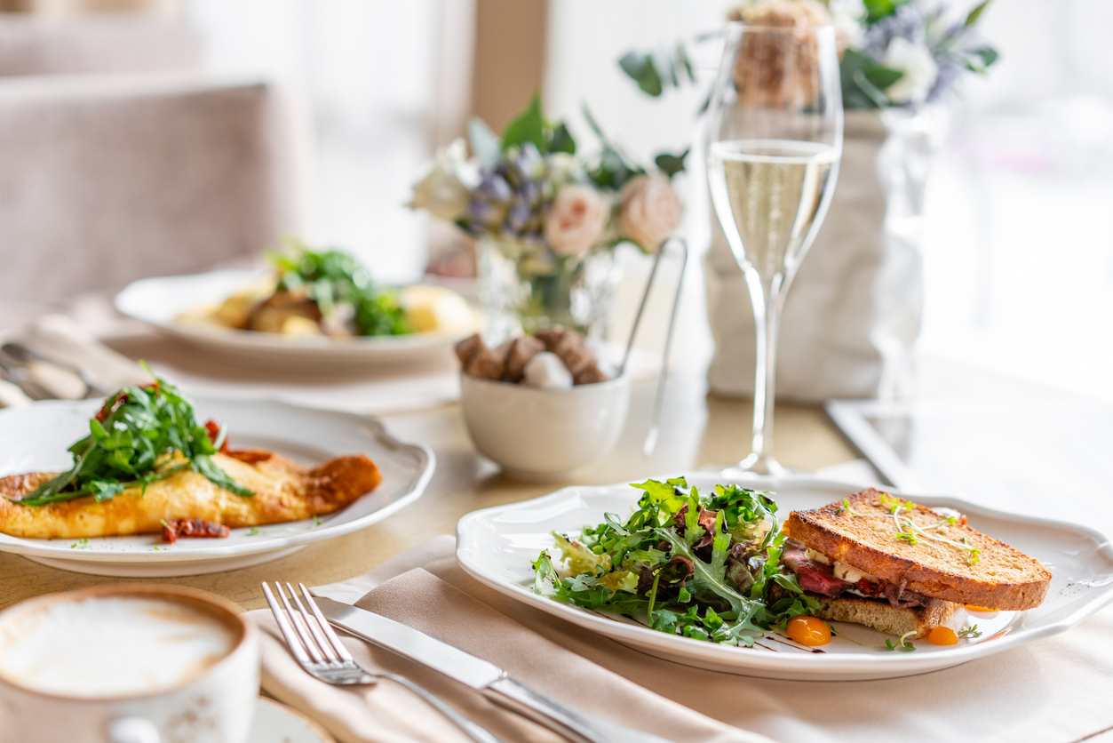champagne brunch