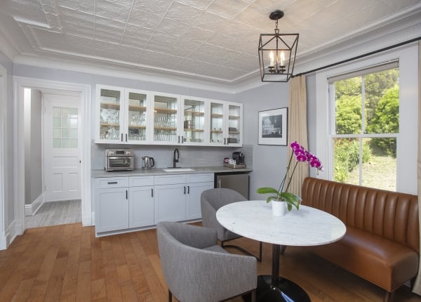 Frank House kitchen and dining area