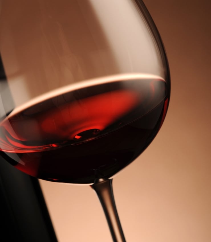 wine glass with red wine