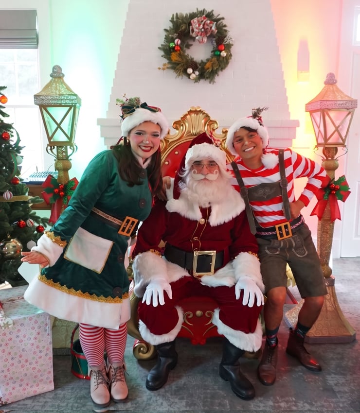 santa claus and two elves at Cavallo Point